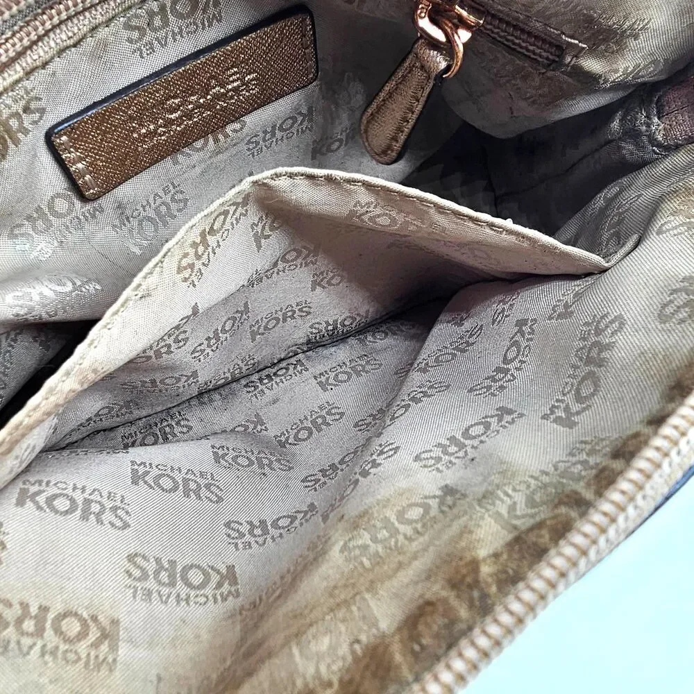 Michael Kors Cindy Dome Crossbody Pale Gold Saffiano Leather Bag Metallic